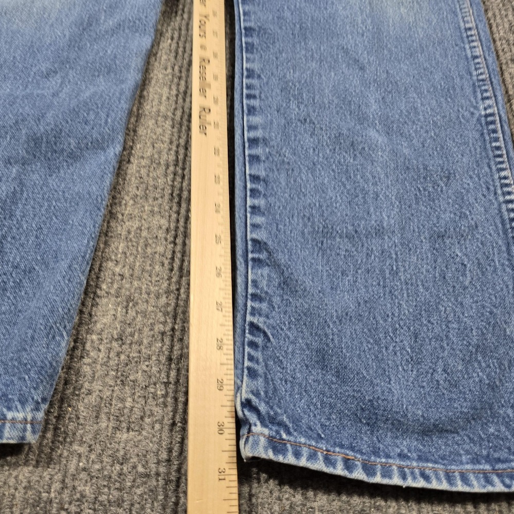 Wrangler Jeans Men 42x32 Blue Classic Straight Western Cowboy USA Made 38x30 - Picture 9 of 16